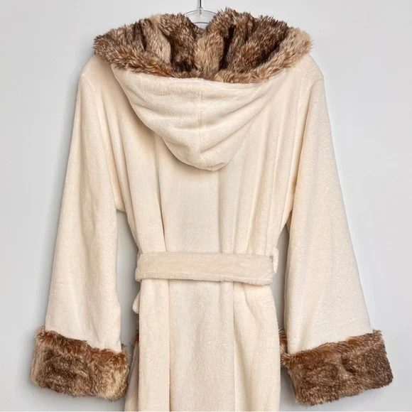 Pottery Barn Ombré Cream & Brown Faux Fur Trim Women’s Plush Bath Robe M - Picture 2 of 13